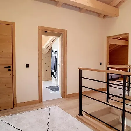 Chalet Des Pres- 3 - Jaillet - *