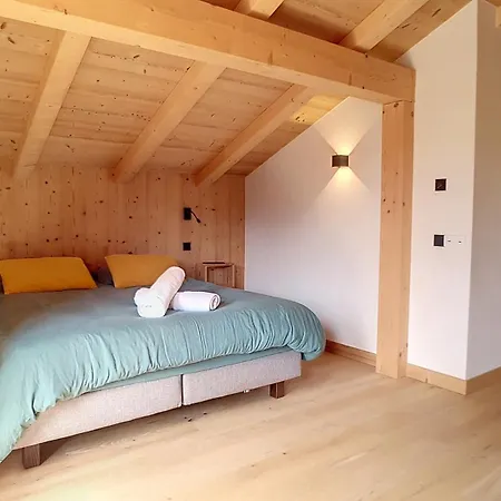 Des Pres- 3 - Jaillet - * Demi-Quartier