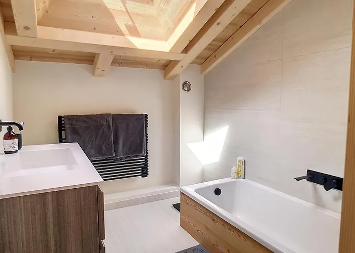 Des Pres- 3 - Jaillet - * Demi-Quartier